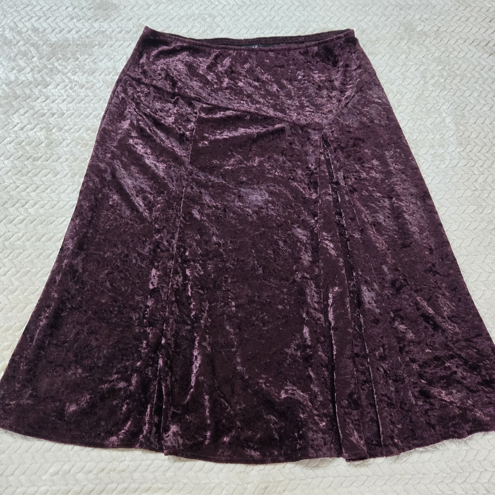 Apostrophe Purple Velvet Skirt Size Small